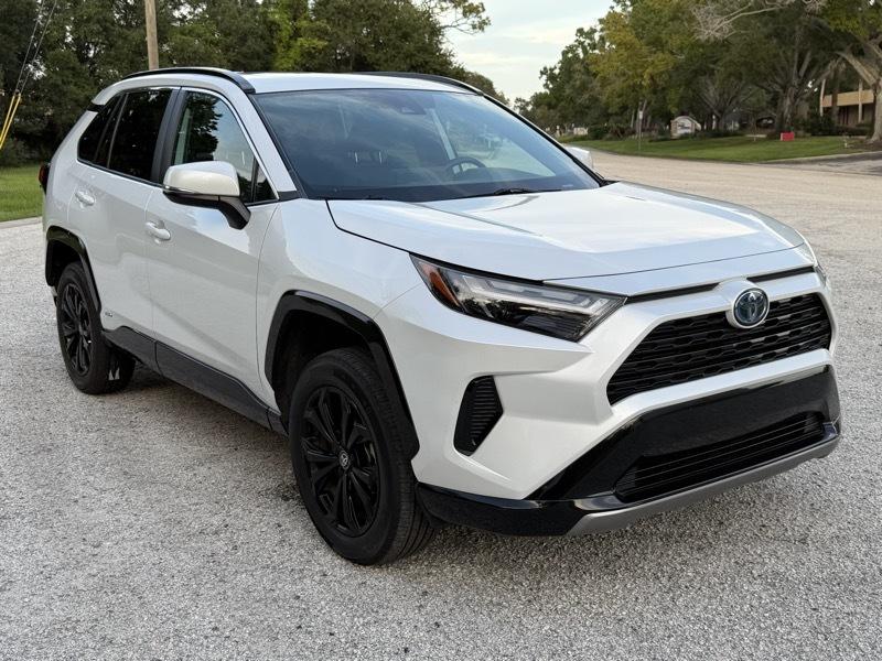 Toyota RAV4 Hybrid SE AWD 2023