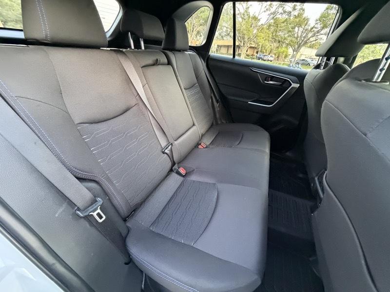 Toyota RAV4 Hybrid SE AWD 2023