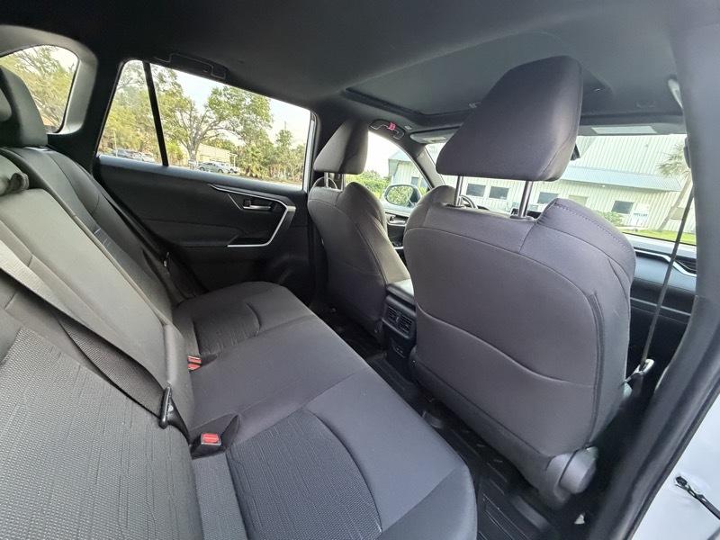 Toyota RAV4 Hybrid SE AWD 2023