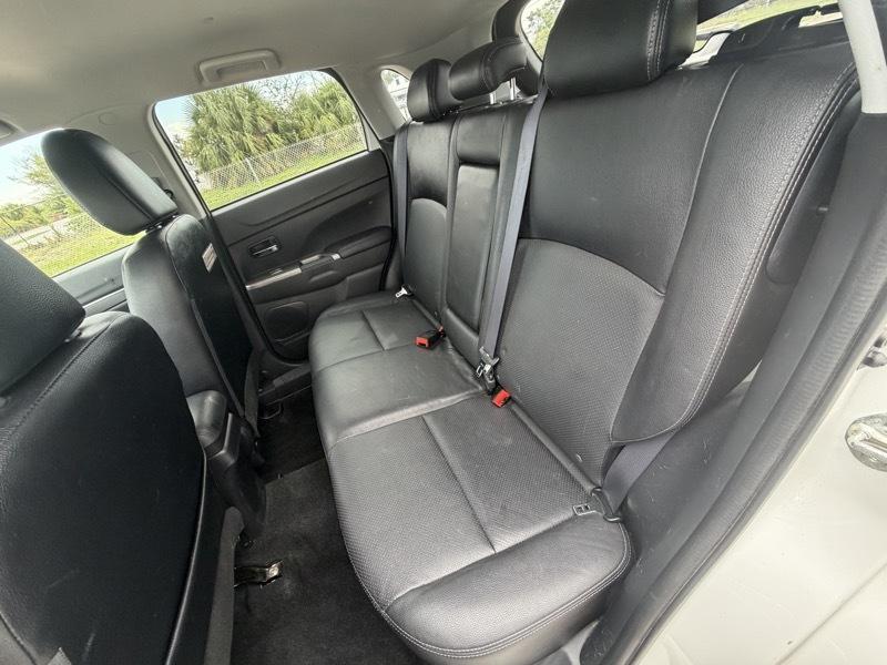 Mitsubishi Outlander Sport  2018