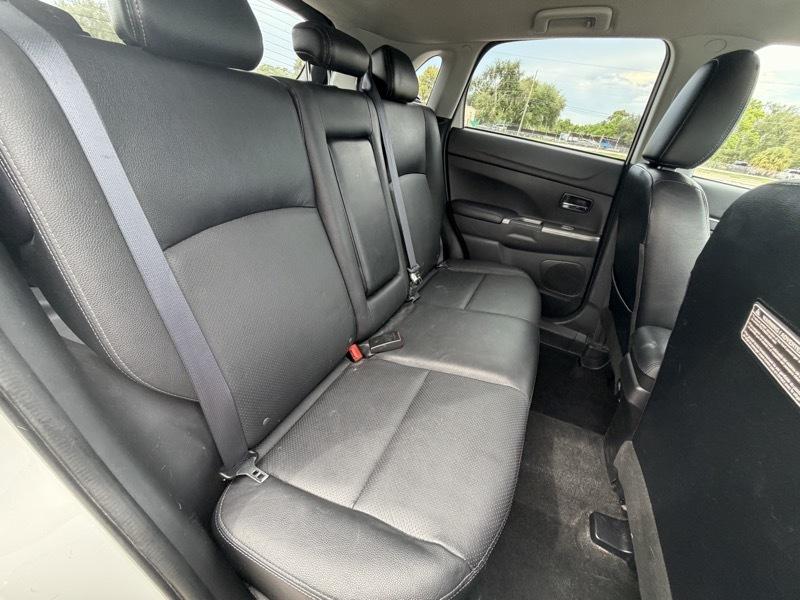 Mitsubishi Outlander Sport  2018