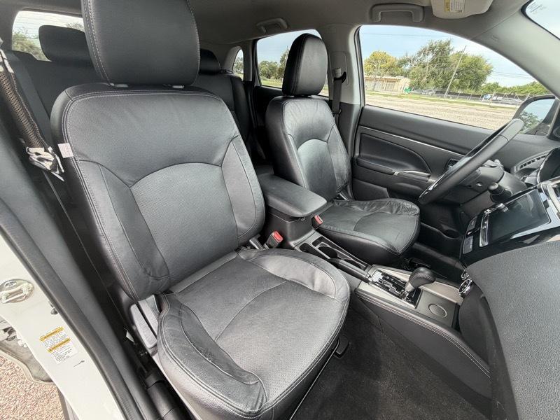 Mitsubishi Outlander Sport  2018