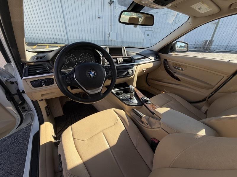 BMW 3-Series 328i Sedan 2015