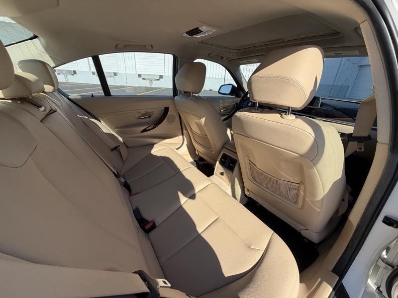 BMW 3-Series 328i Sedan 2015