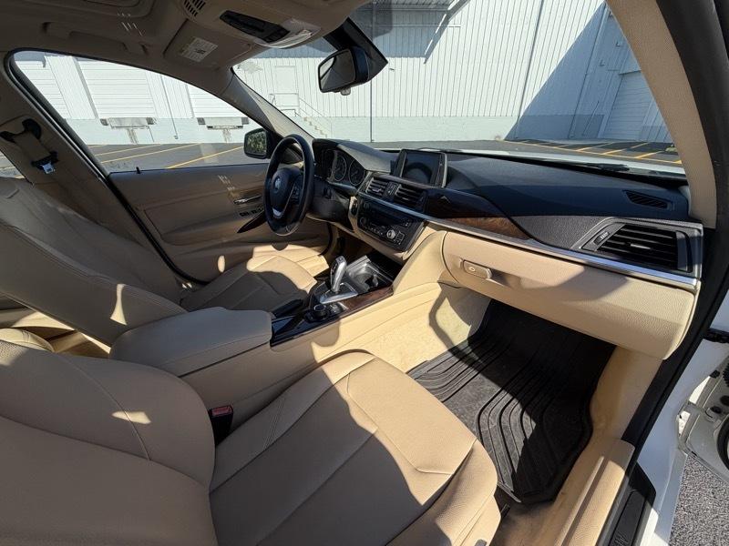 BMW 3-Series 328i Sedan 2015