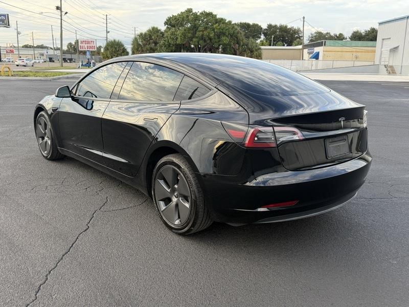 Tesla Model 3  2023
