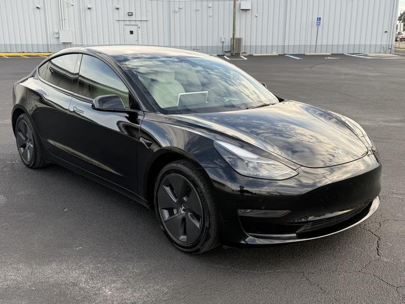 Tesla Model 3  2023