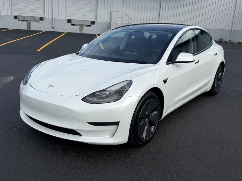 Tesla Model 3  2023