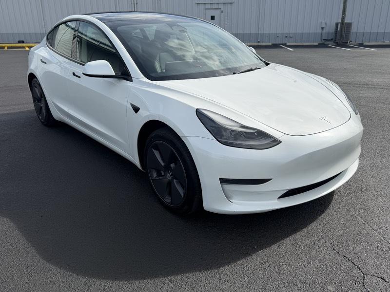 Tesla Model 3  2023