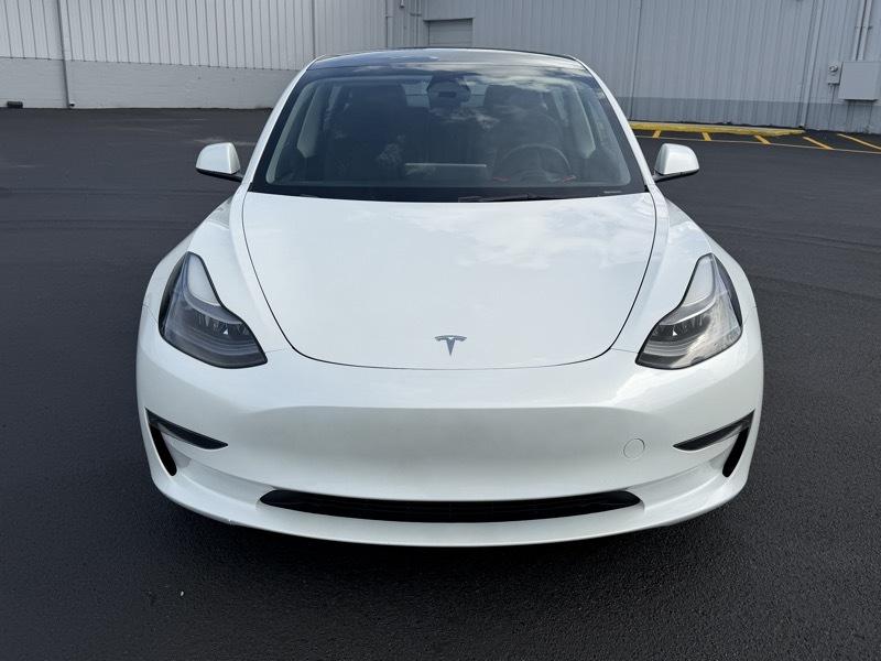 Tesla Model 3  2023