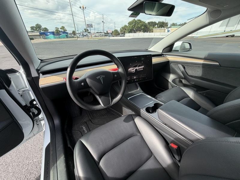 Tesla Model 3  2023