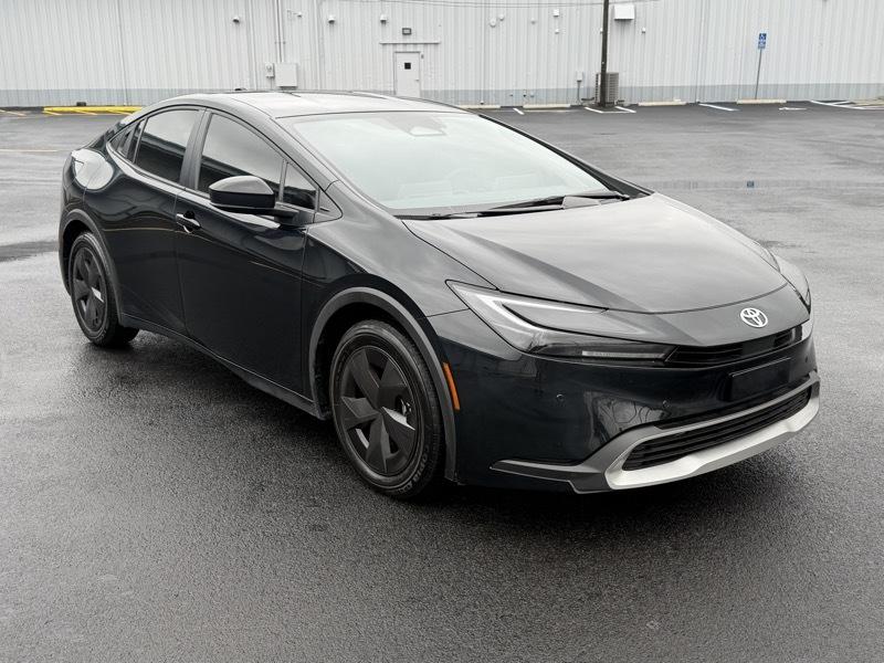 Toyota Prius Plug-In Hybrid SE 2026