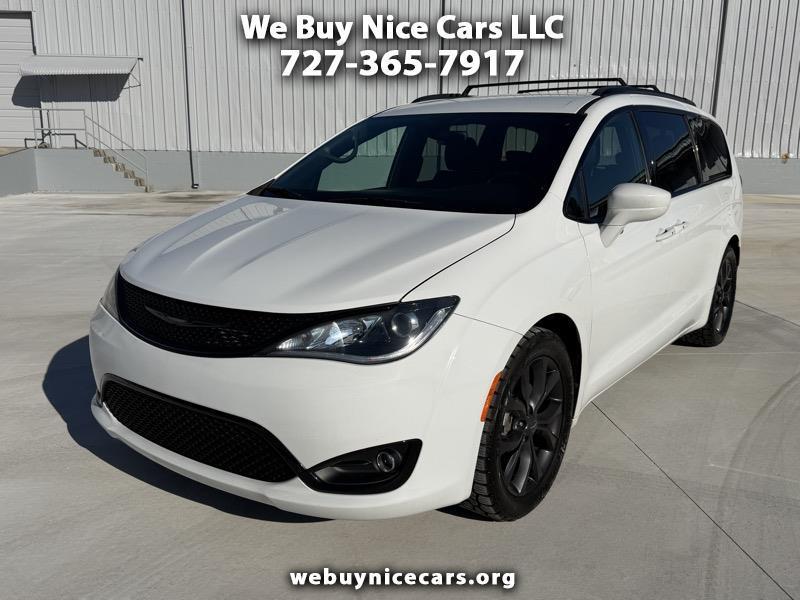 Chrysler Pacifica Touring Plus 2019