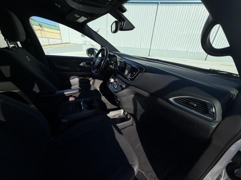 Chrysler Pacifica Touring Plus 2019