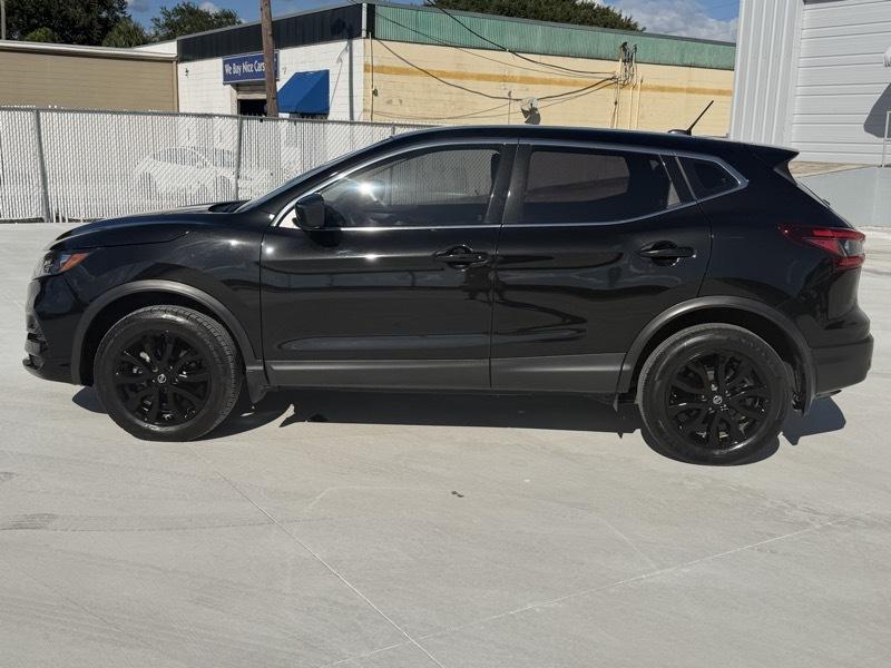 Nissan Rogue Sport S 2021