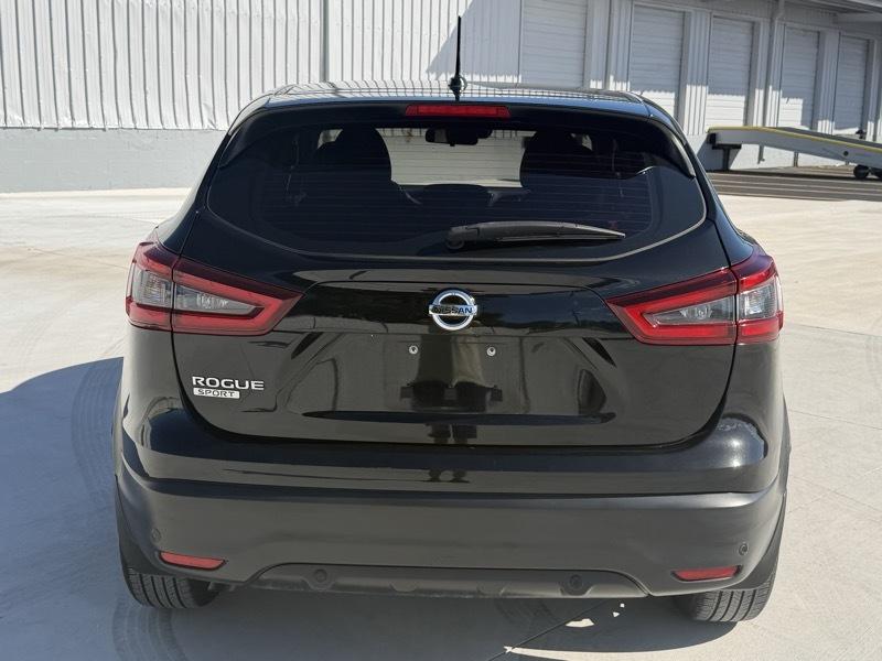 Nissan Rogue Sport S 2021