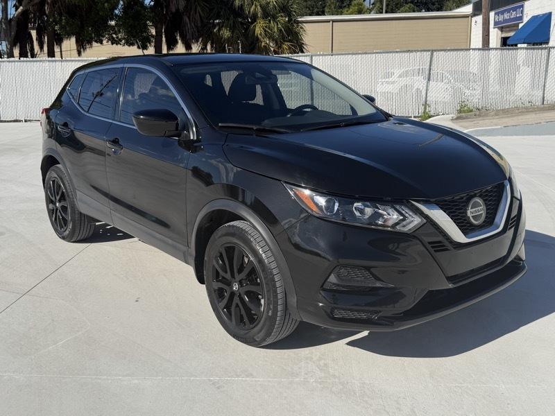 Nissan Rogue Sport S 2021