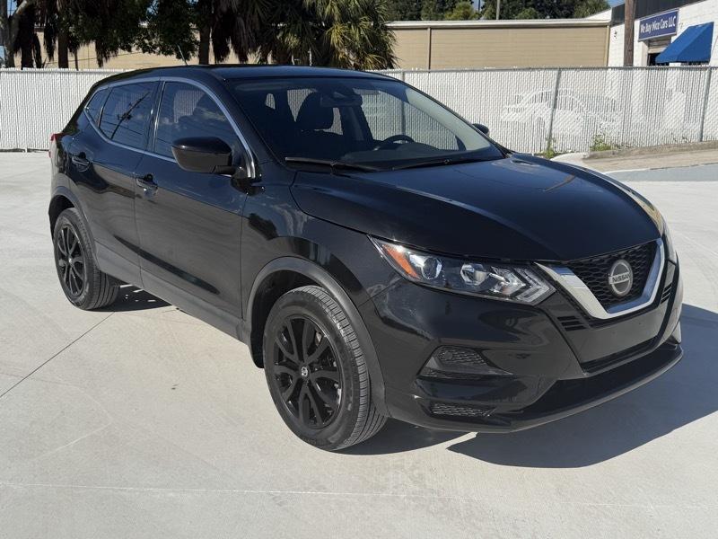 Nissan Rogue Sport S 2021