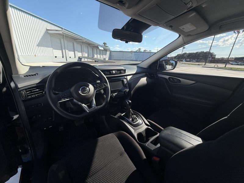 Nissan Rogue Sport S 2021