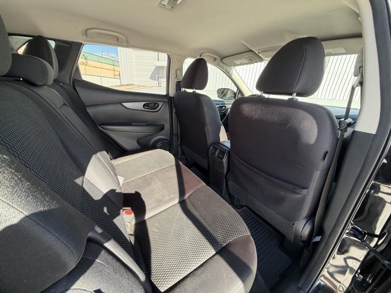 Nissan Rogue Sport S 2021