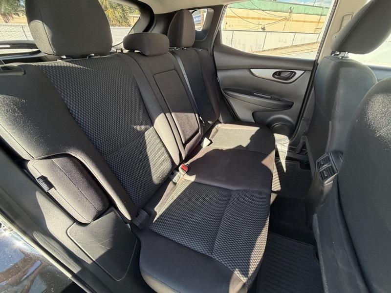 Nissan Rogue Sport S 2021