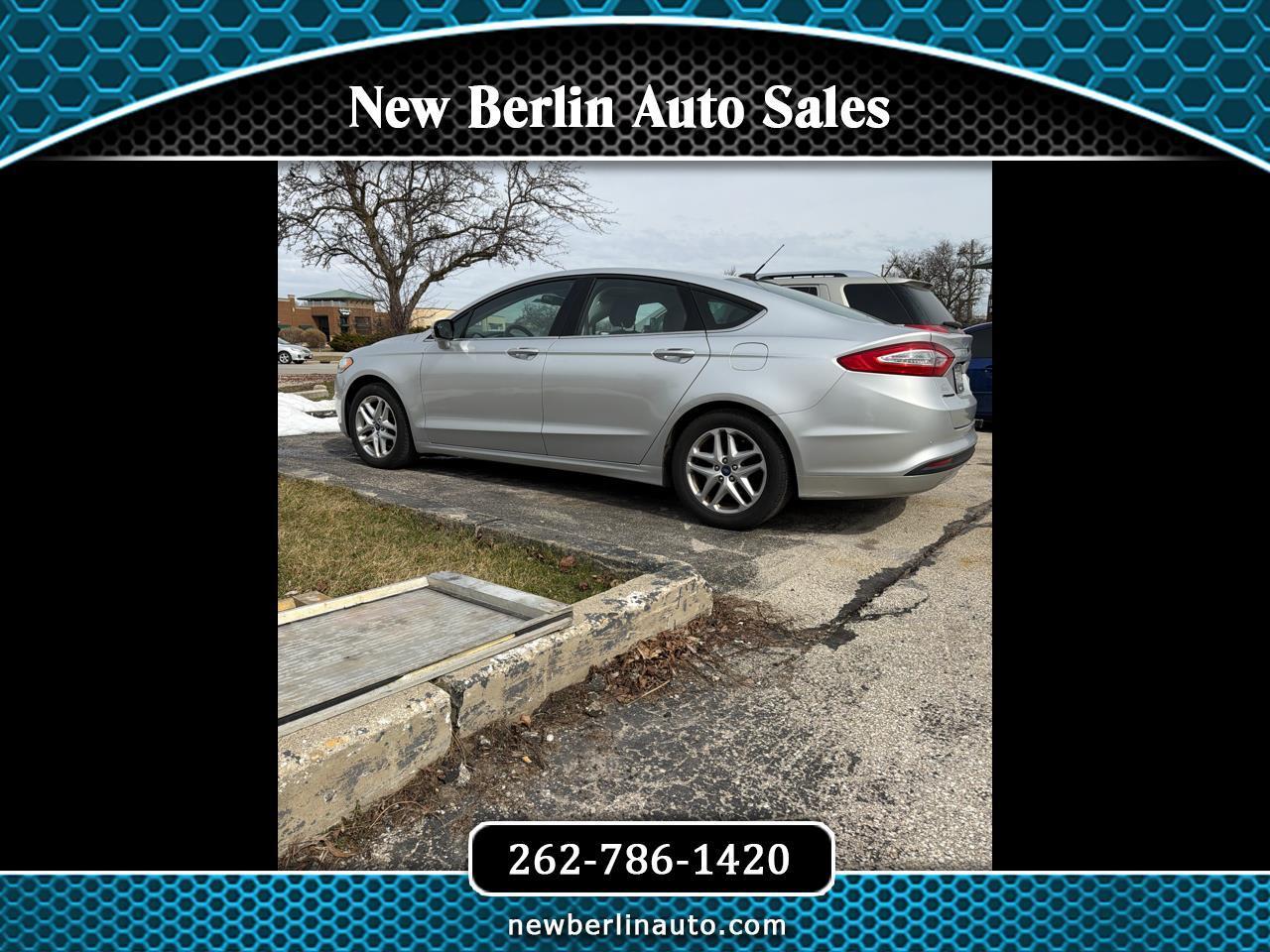 2013 Ford Fusion 4dr Sdn SE FWD