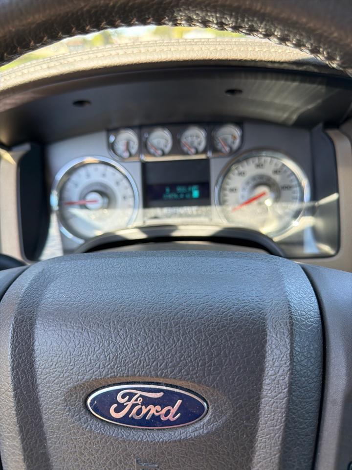 Ford F-150 4WD SuperCrew 145" Lariat 2010