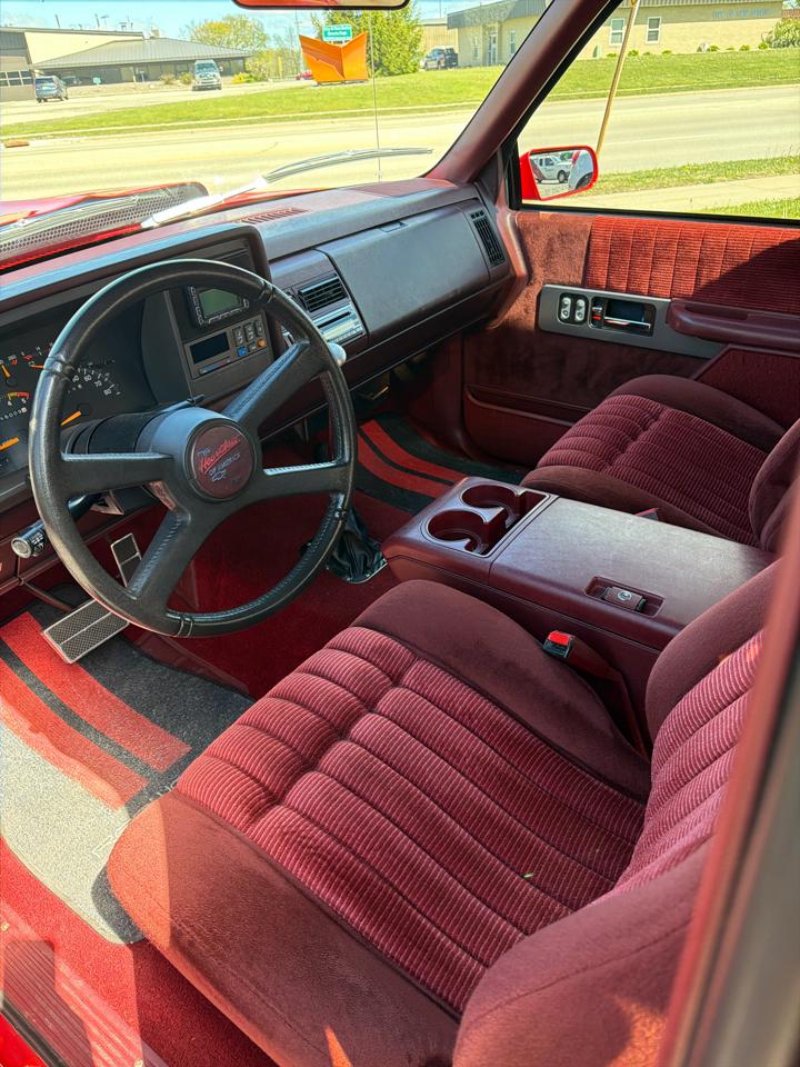 Chevrolet C/K 1500 Ext Cab 141.5" WB 1992
