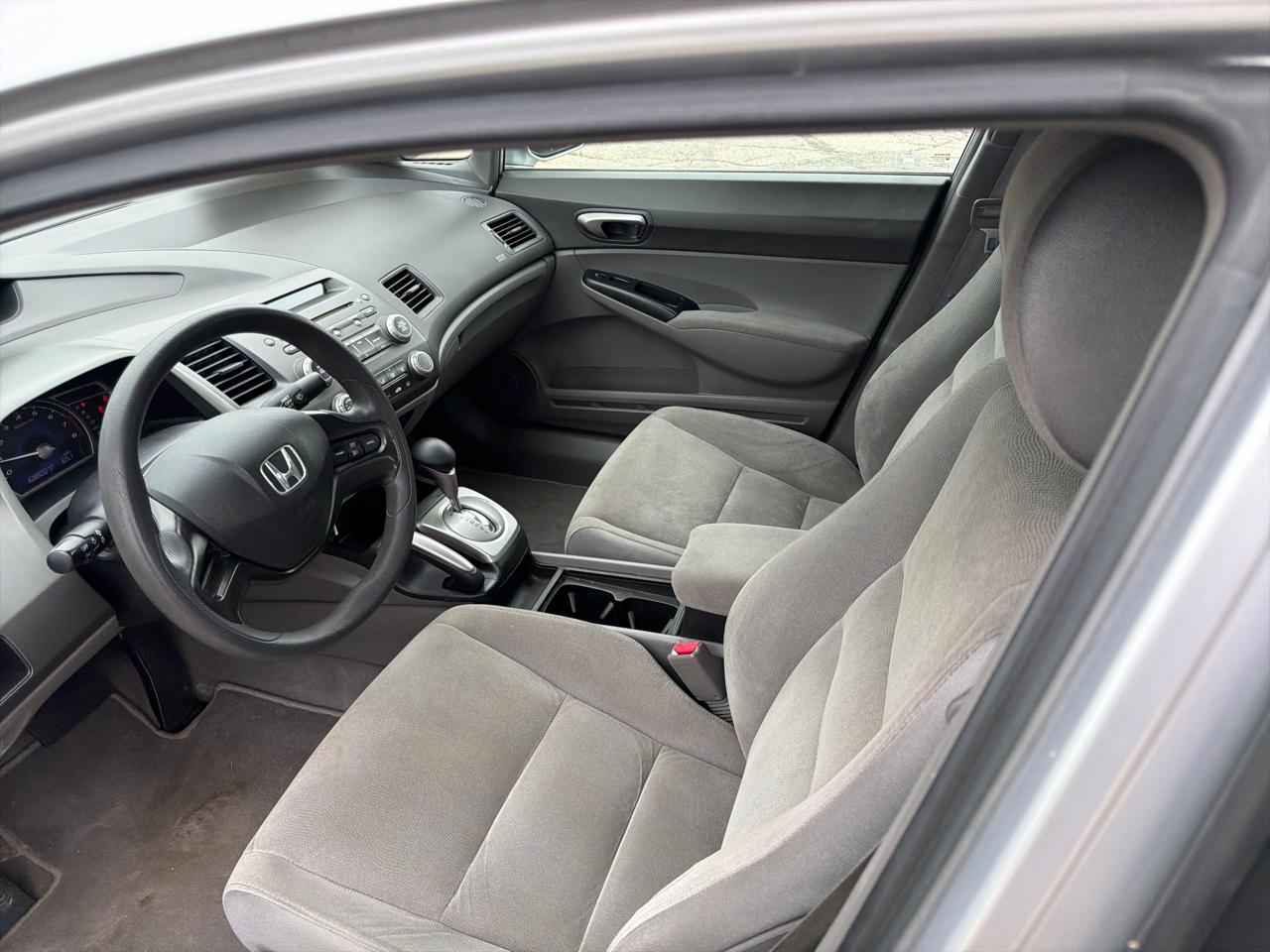 Honda Civic Sdn LX AT 2006