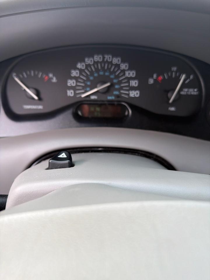 Buick Century 4dr Sdn Custom 2004