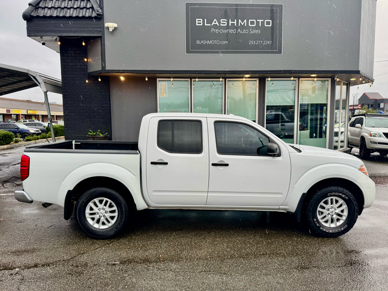 2016 Nissan Frontier SL Crew Cab 5AT 4WD
