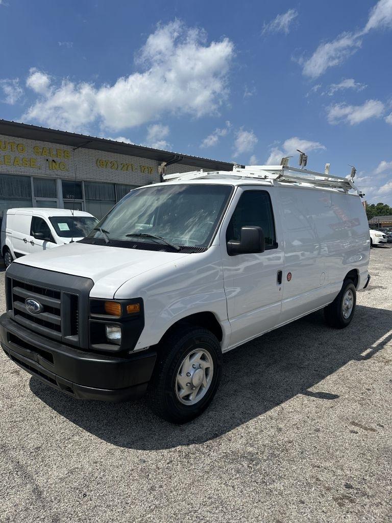 2011 Ford E-Series E-250 Van's photo