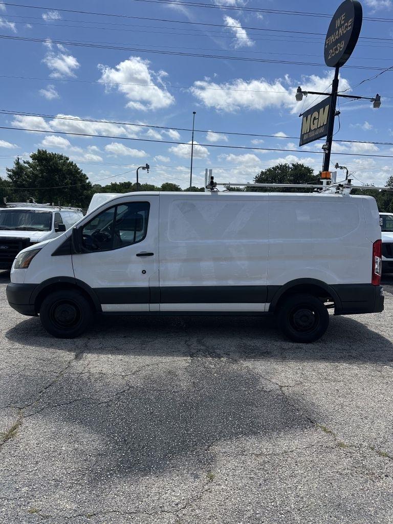 2015 Ford Transit 250 Van Low Roof 60/40 Pass.130-in. WB