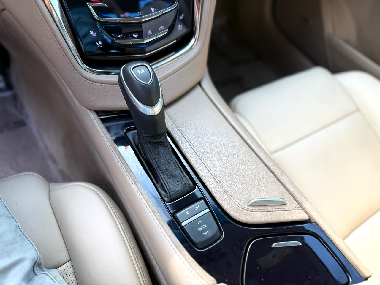2014 Cadillac CTS Luxury photo 19