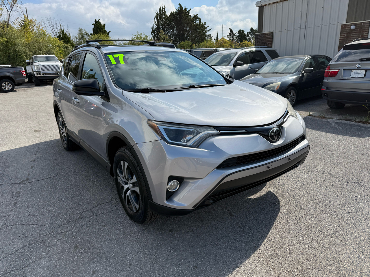 2017 Toyota RAV4 LE AWD