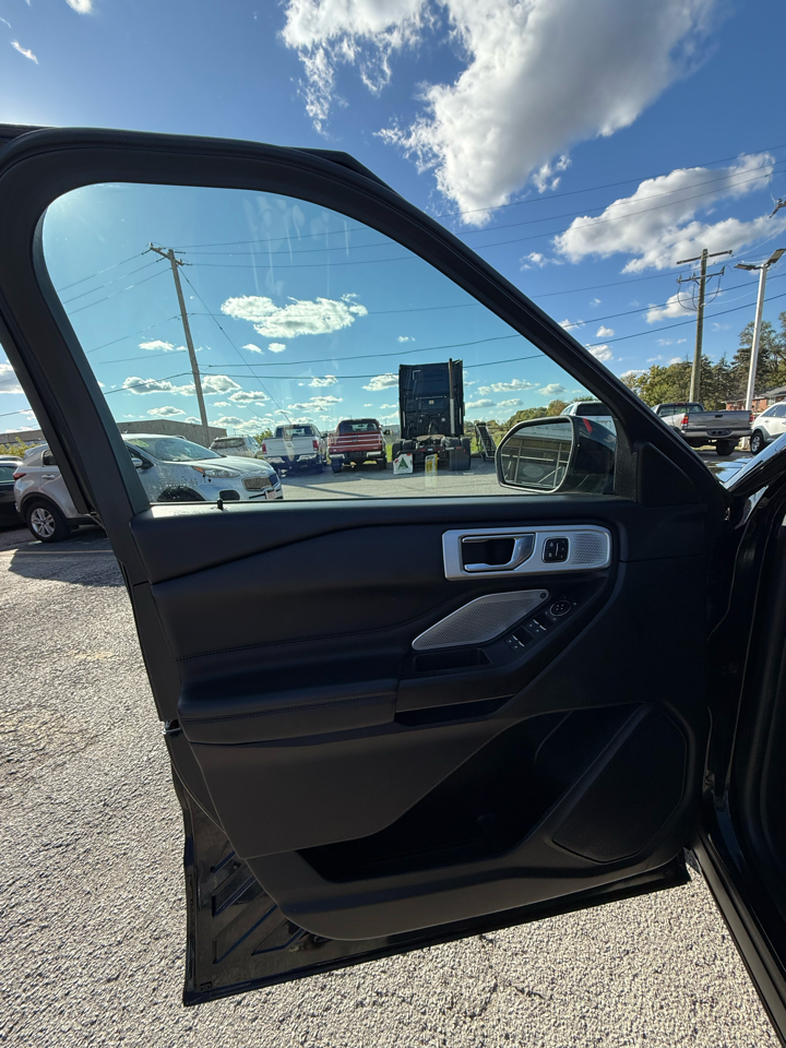 Ford Explorer Platinum AWD 2020 Ford Explorer Platinum AWD 2020