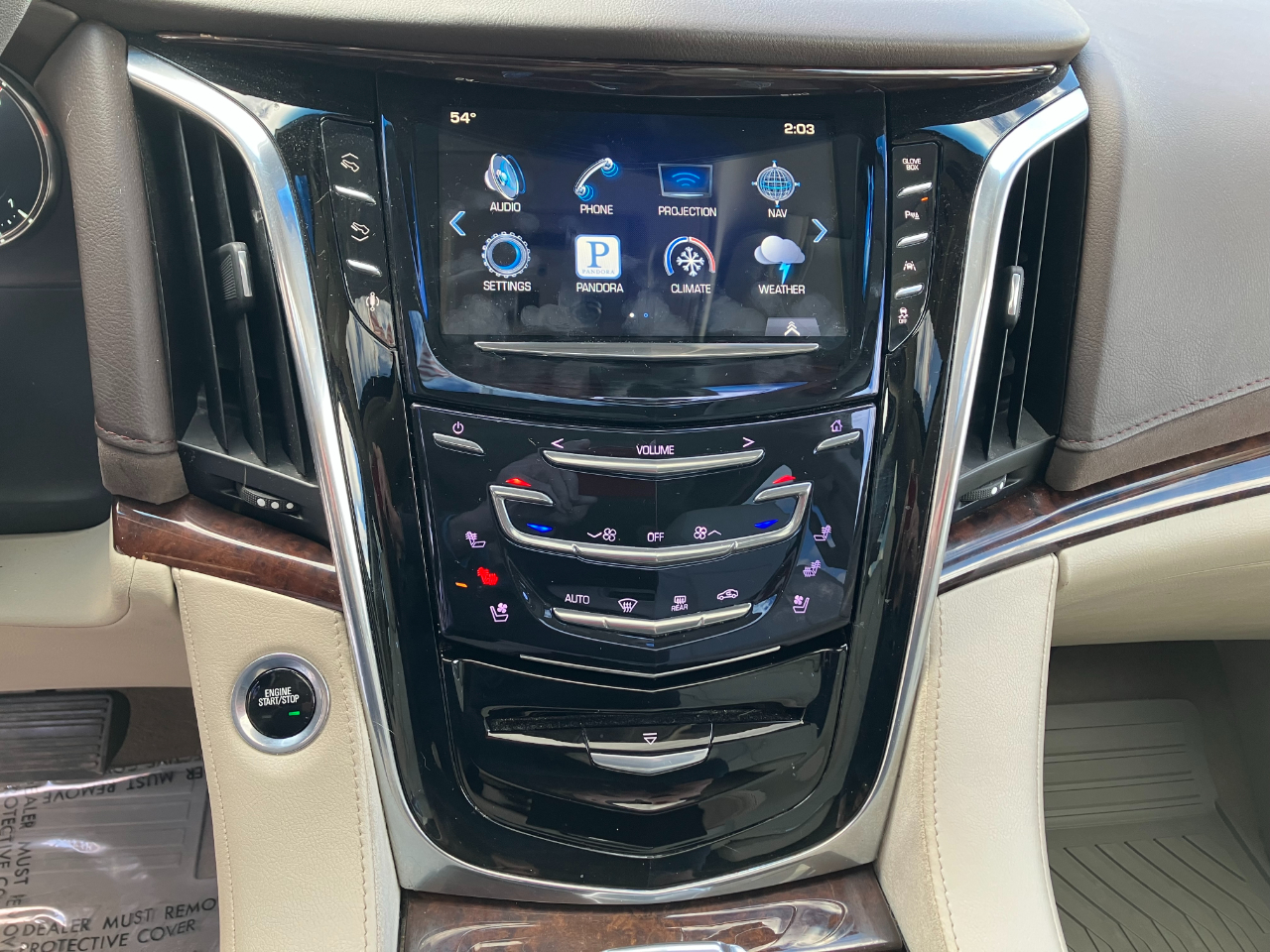 Cadillac Escalade Luxury 4WD 2016 Cadillac Escalade Luxury 4WD 2016