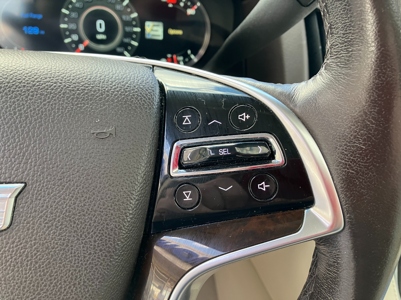 Cadillac Escalade Luxury 4WD 2016 Cadillac Escalade Luxury 4WD 2016