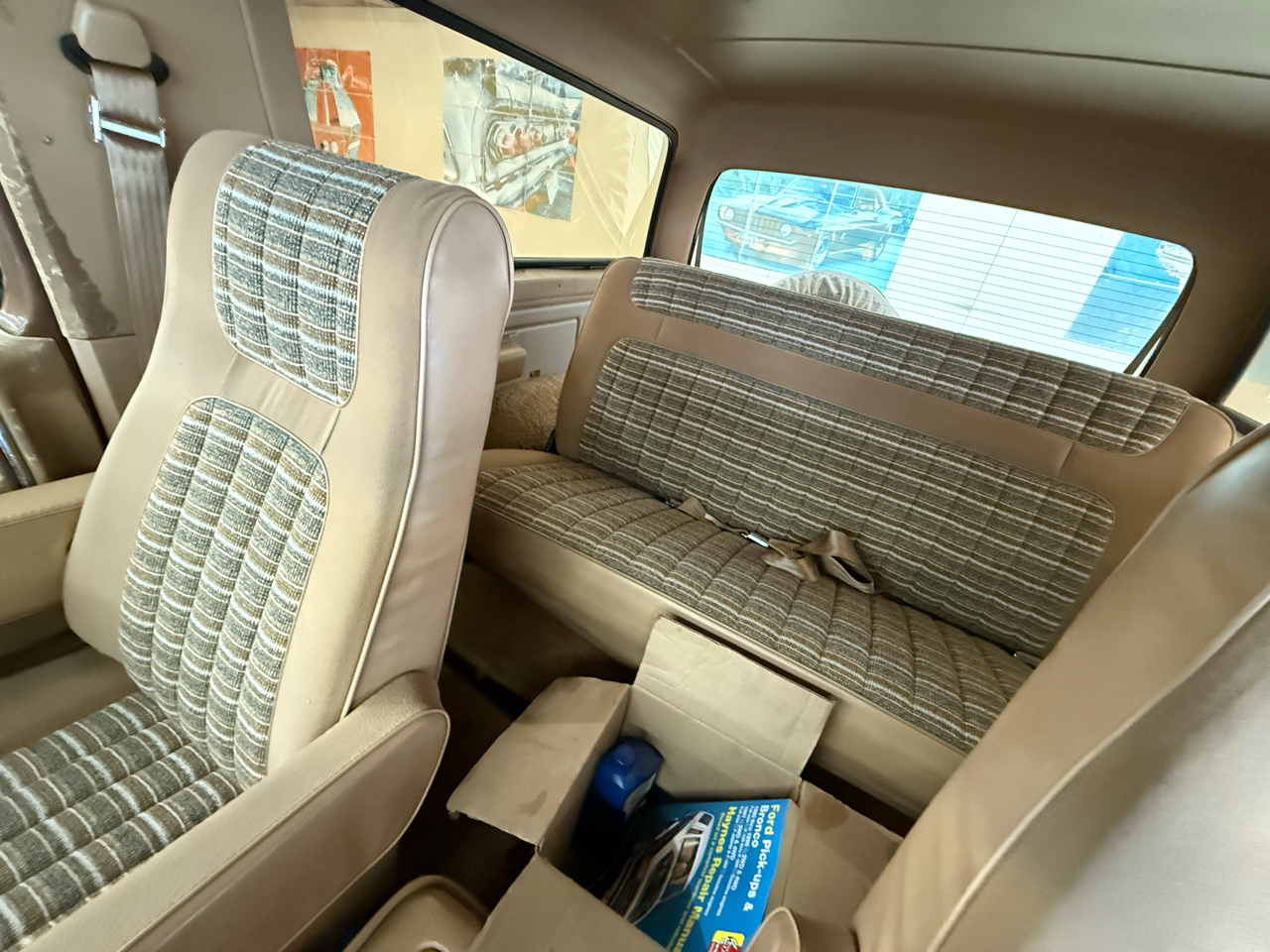 Ford Bronco 4WD 1984