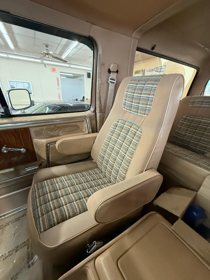 Ford Bronco 4WD 1984