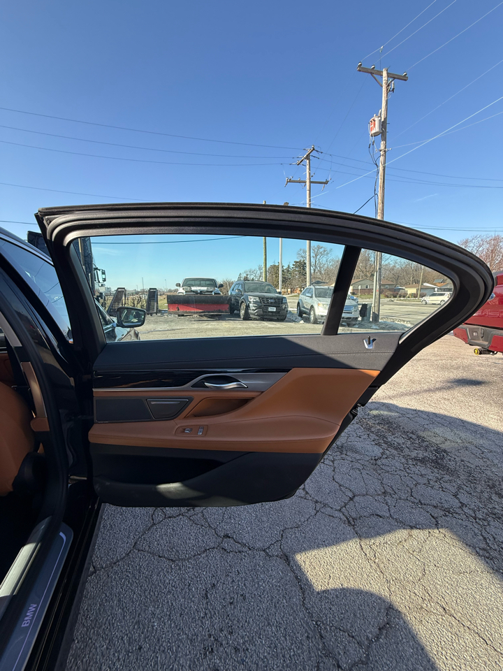 BMW 7-Series 740i xDrive 2018