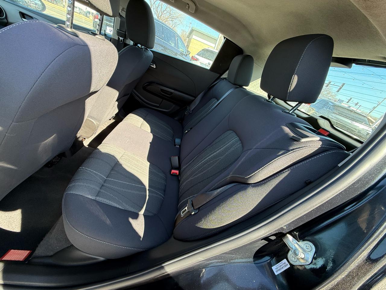 Chevrolet Sonic LT Auto 5-Door 2013