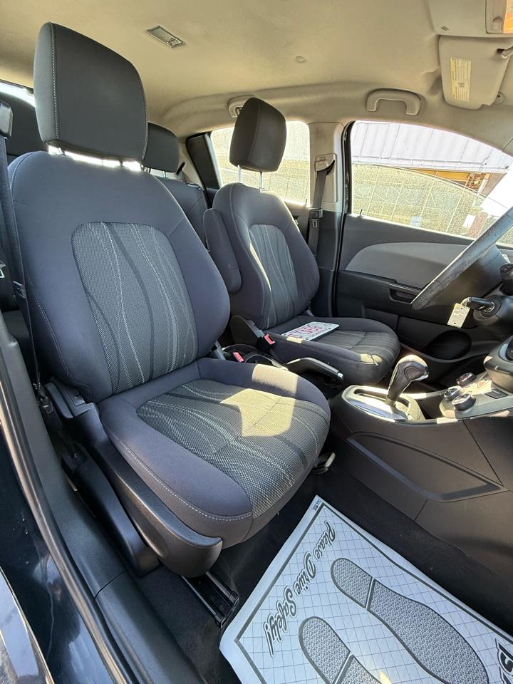 Chevrolet Sonic LT Auto 5-Door 2013