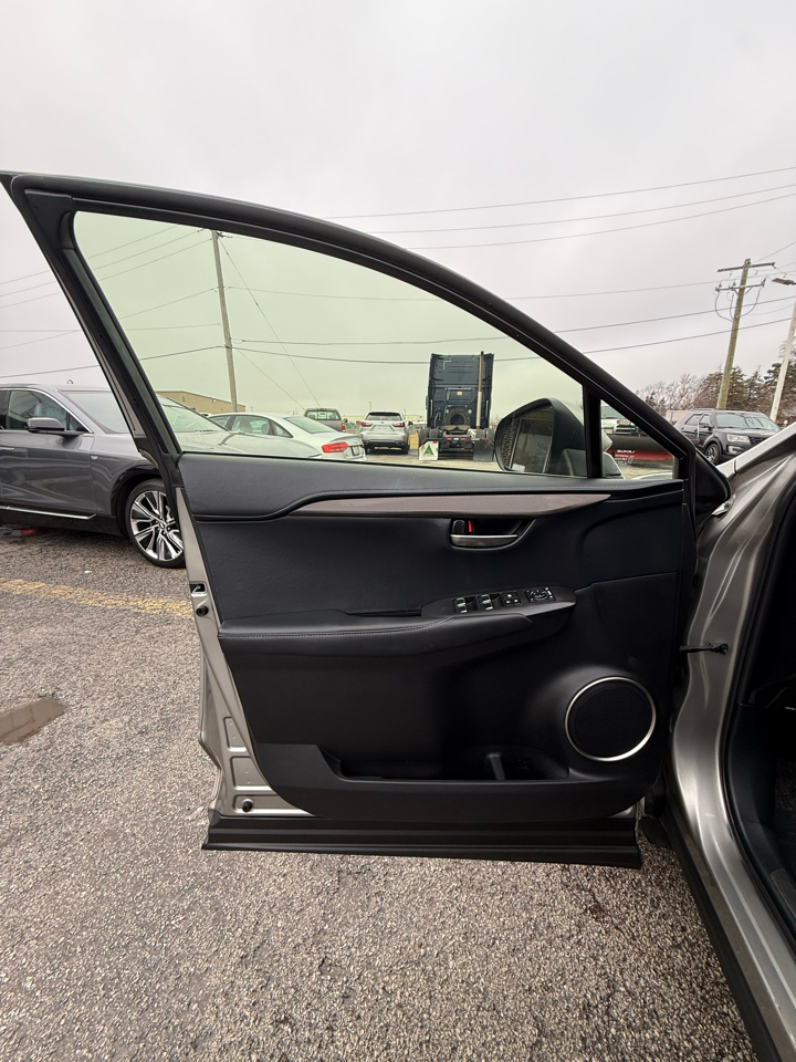 Lexus NX 300 Base AWD 2020