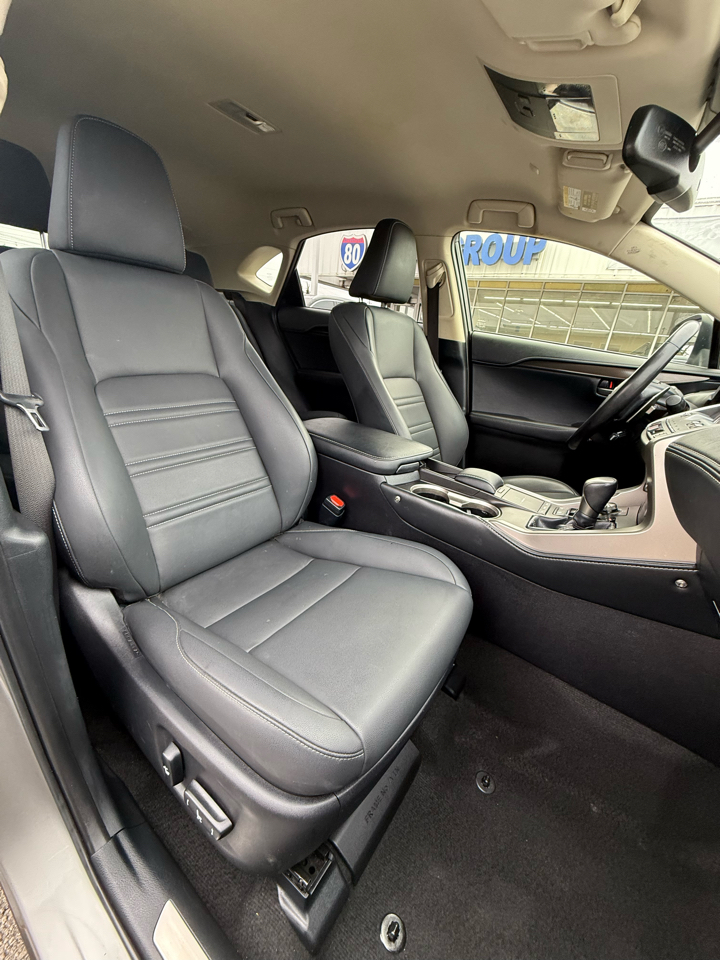 Lexus NX 300 Base AWD 2020