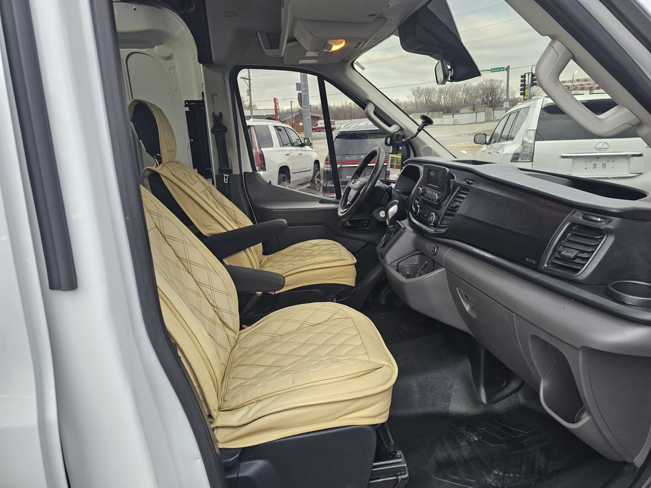 Ford Transit 250 Van Med. Roof w/Sliding Pass. 148-in. WB 2020