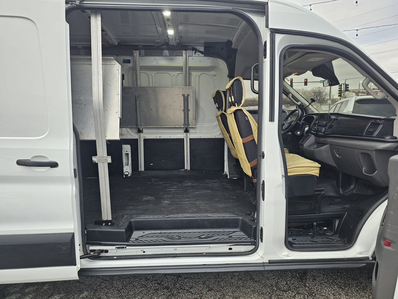 Ford Transit 250 Van Med. Roof w/Sliding Pass. 148-in. WB 2020