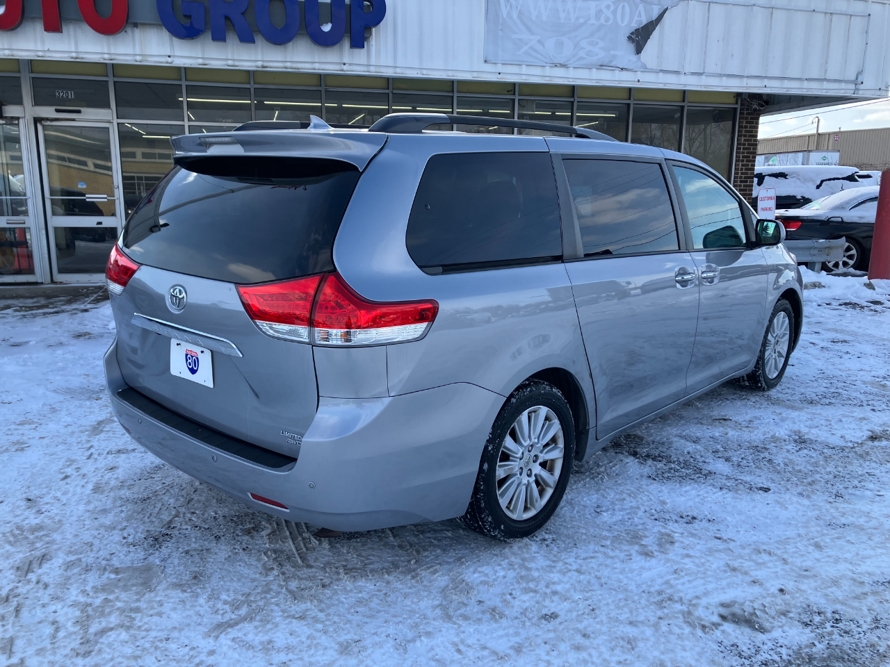 Toyota Sienna Limited AWD 7-Passenger V6 2012