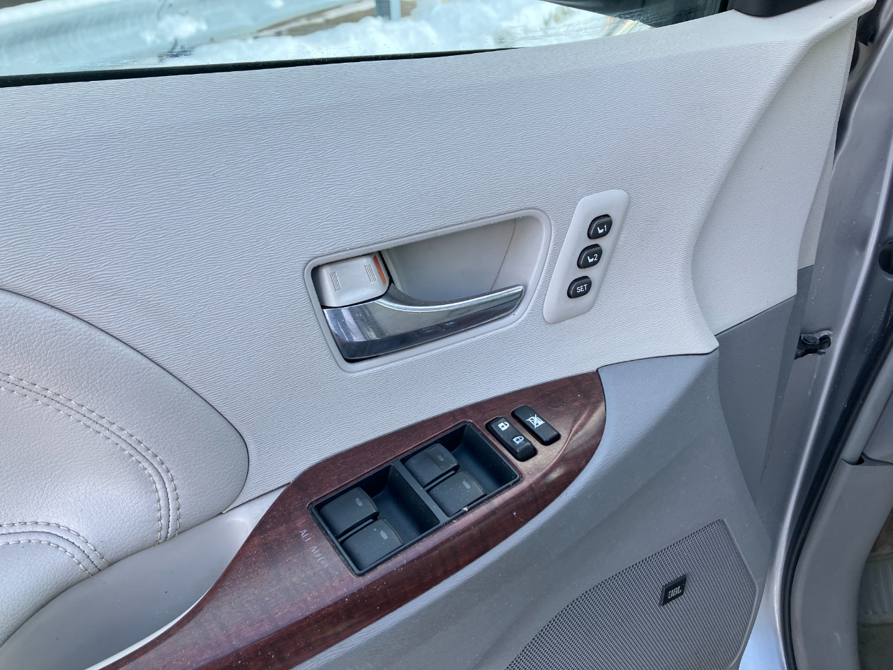 Toyota Sienna Limited AWD 7-Passenger V6 2012