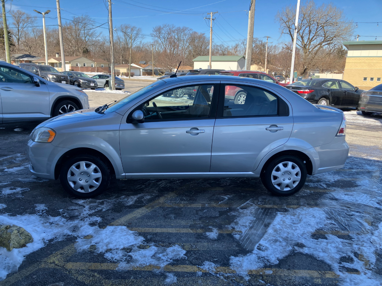 Chevrolet Aveo LS 4-Door 2011
